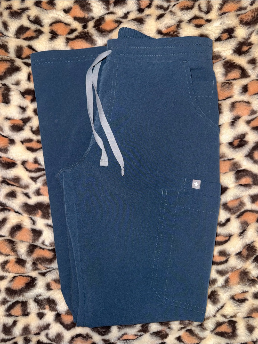 Figs Yola Pant - Picture 2 of 4
